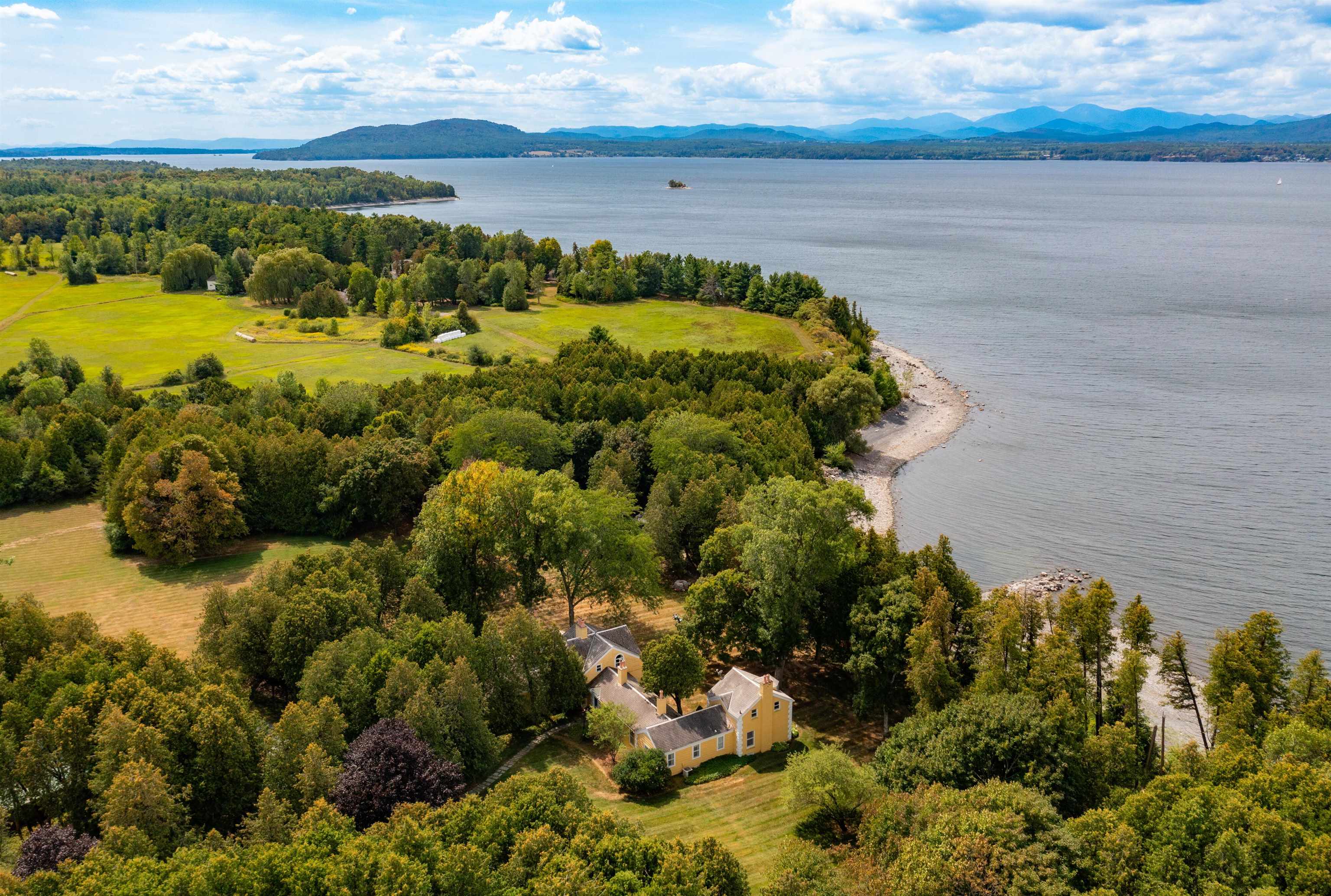 955 Whalley Road Charlotte, VT 05445 - Photo 6 of 51