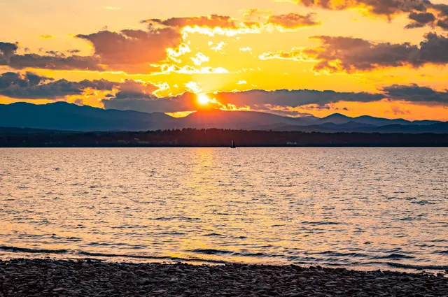 $7,000,000 | 955 Whalley Road, Charlotte, VT 05445