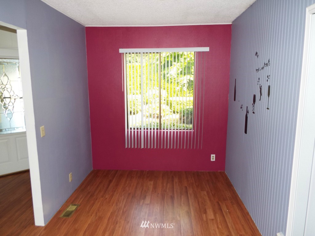 23622 North Lake Circle Bothell, WA 98021 - Photo 18 of 21