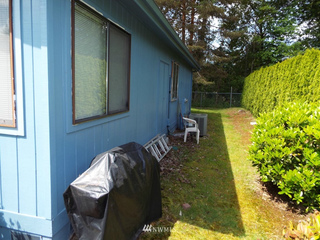 23622 North Lake Circle Bothell, WA 98021 - Photo 21 of 21