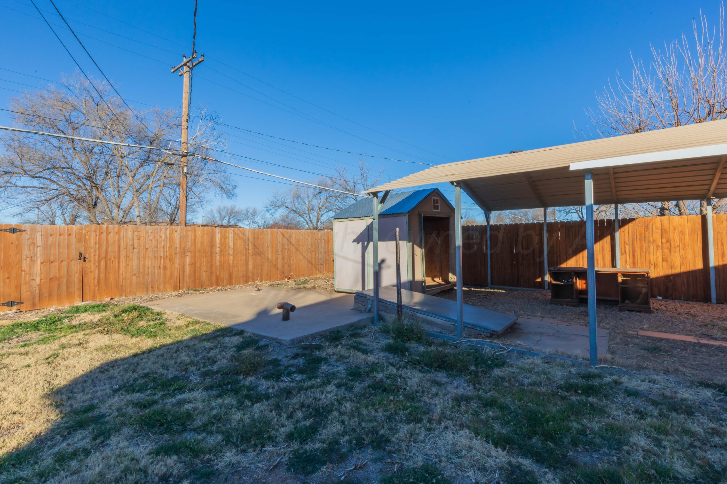 4412 South Hughes Street Amarillo, TX 79110 - Photo 19 of 19 BACKYARD VIEW 2
