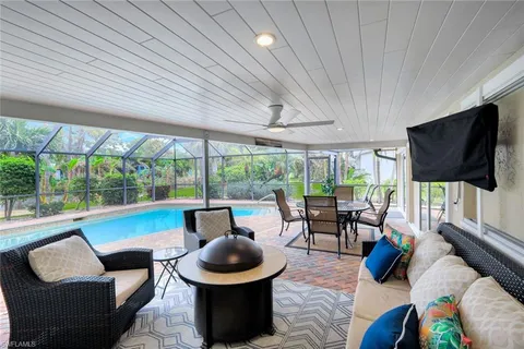 $850,000 | 989 East Valley Drive, Bonita Springs, FL 34134