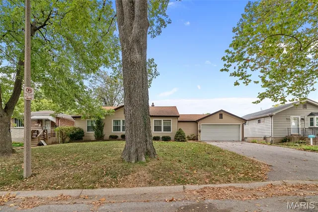 $199,000 | 7127 Bancroft Avenue, St. Louis, MO 63109