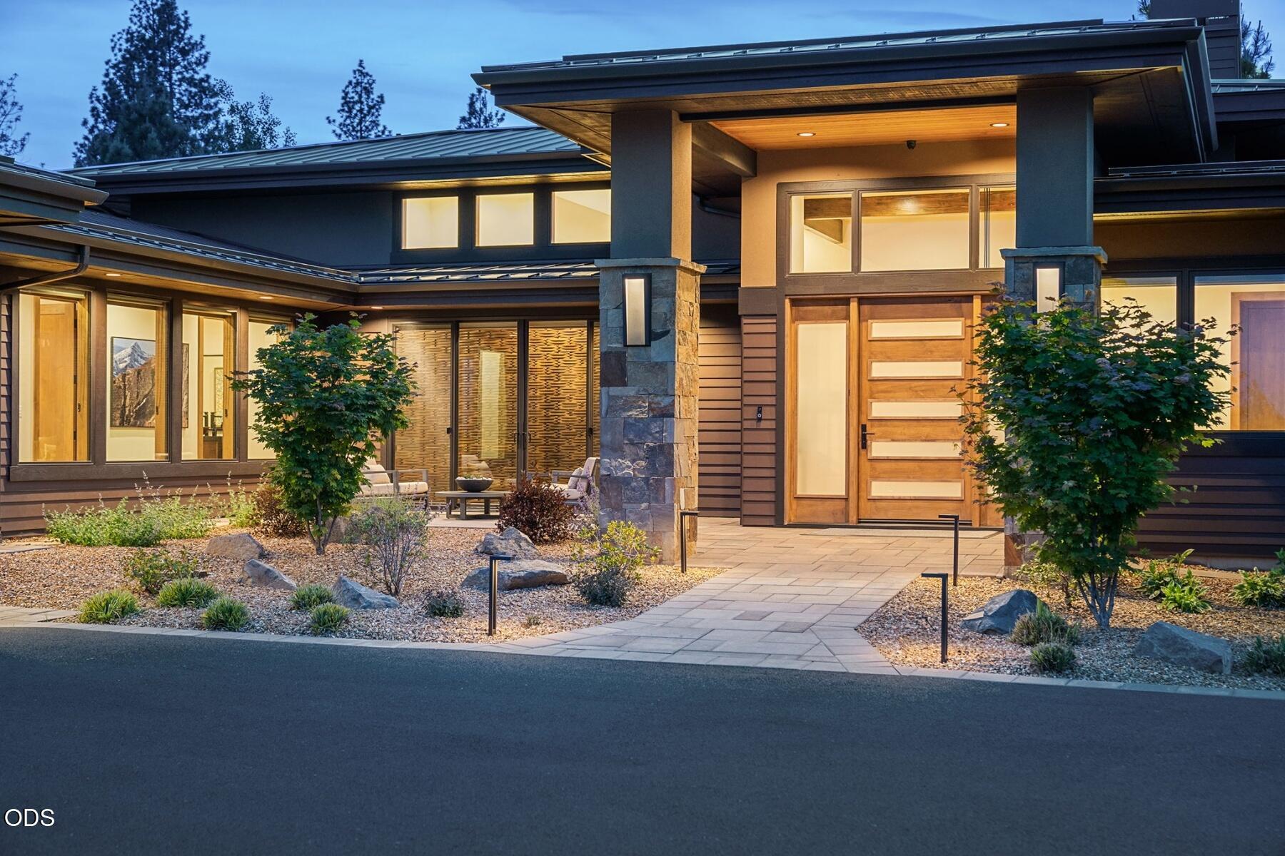 61317 Southwest Bonneville Loop Bend, OR 97702 - Photo 8 of 59