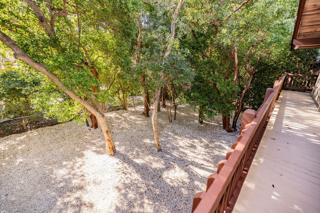 20 Park Road Islamorada, FL 33036 - Photo 22 of 37 a view of an outdoor space