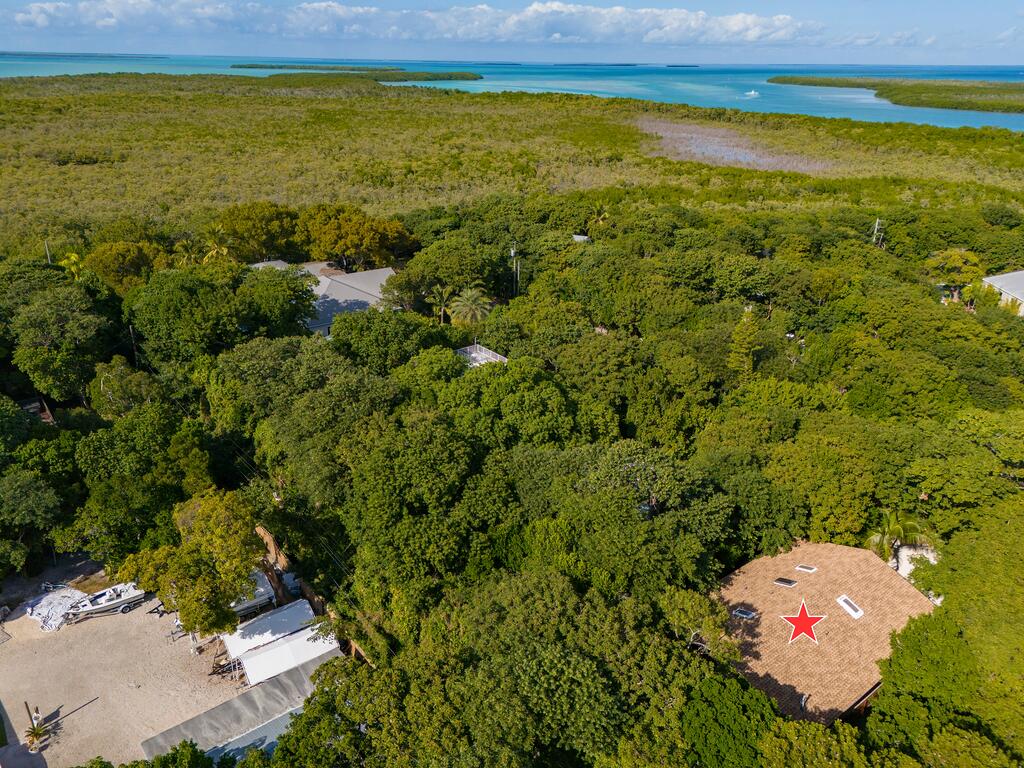 20 Park Road Islamorada, FL 33036 - Photo 33 of 37 a view of an outdoor space and a lake view