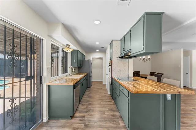 $349,000 | 508 Danny Drive, DeSoto, TX 75115