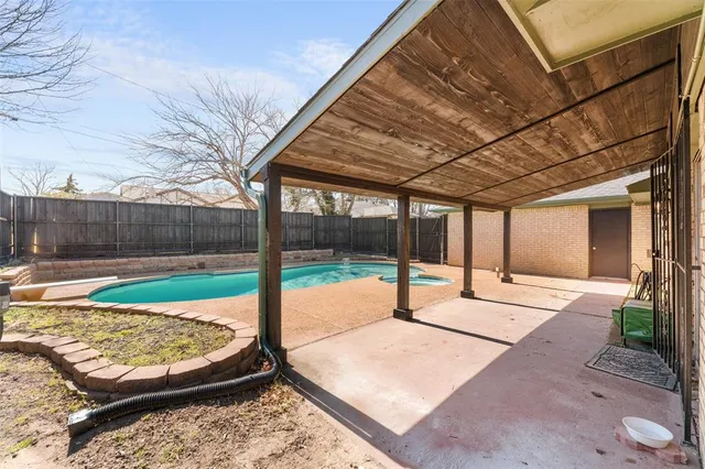 $349,000 | 508 Danny Drive, DeSoto, TX 75115