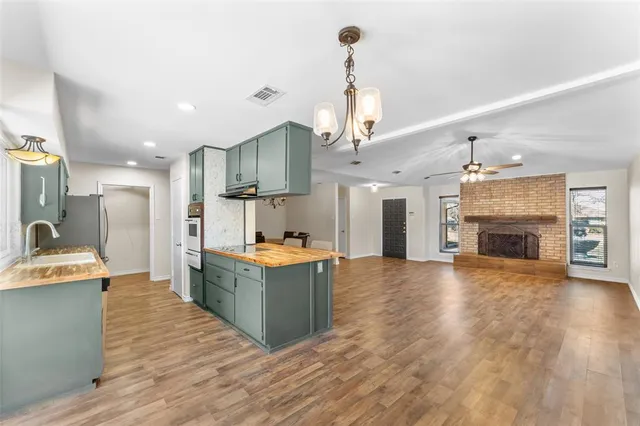 $349,000 | 508 Danny Drive, DeSoto, TX 75115