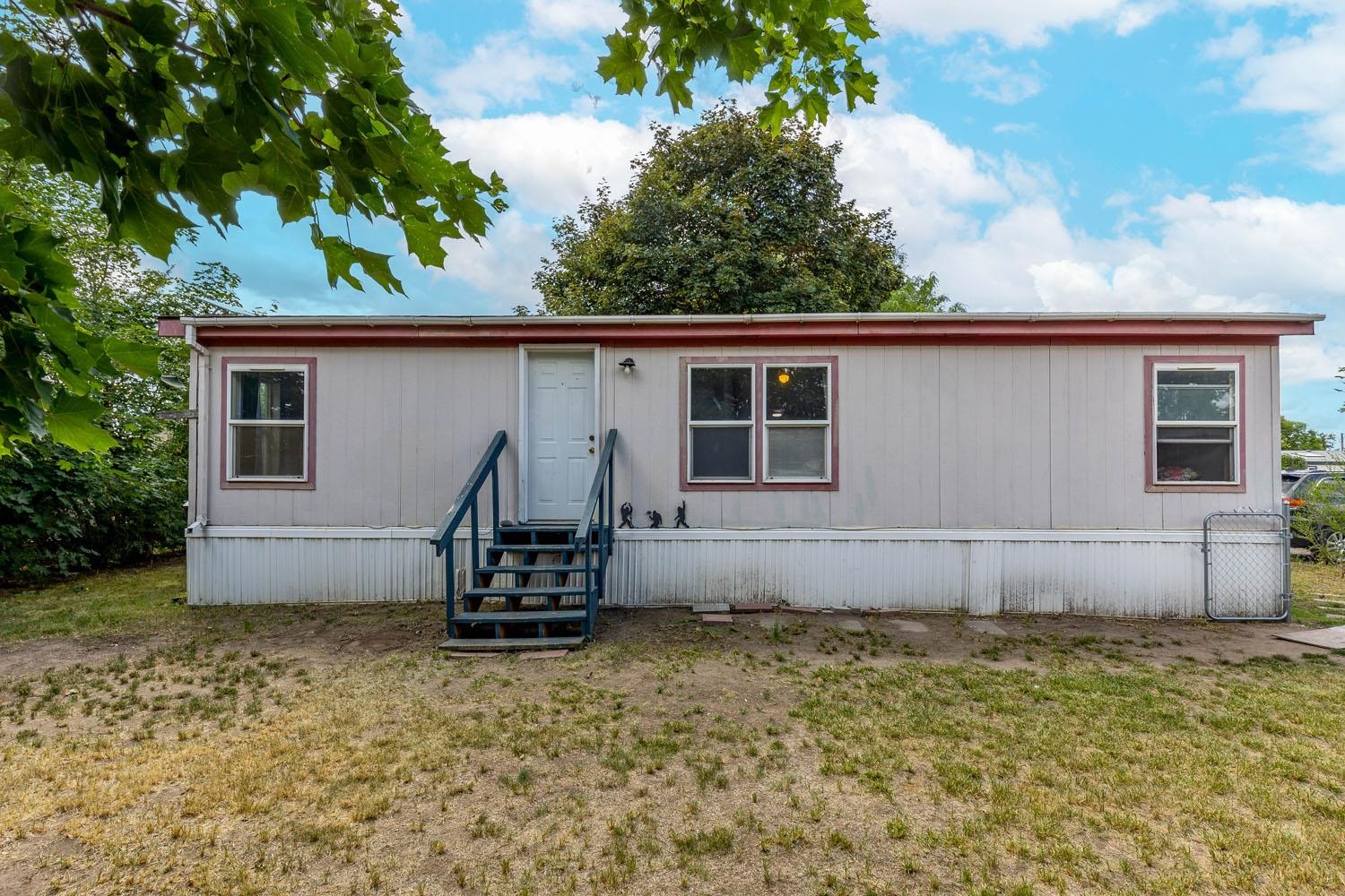 3920 East Center Road, Unit 20 Mead, WA 99021 - Photo 2 of 21