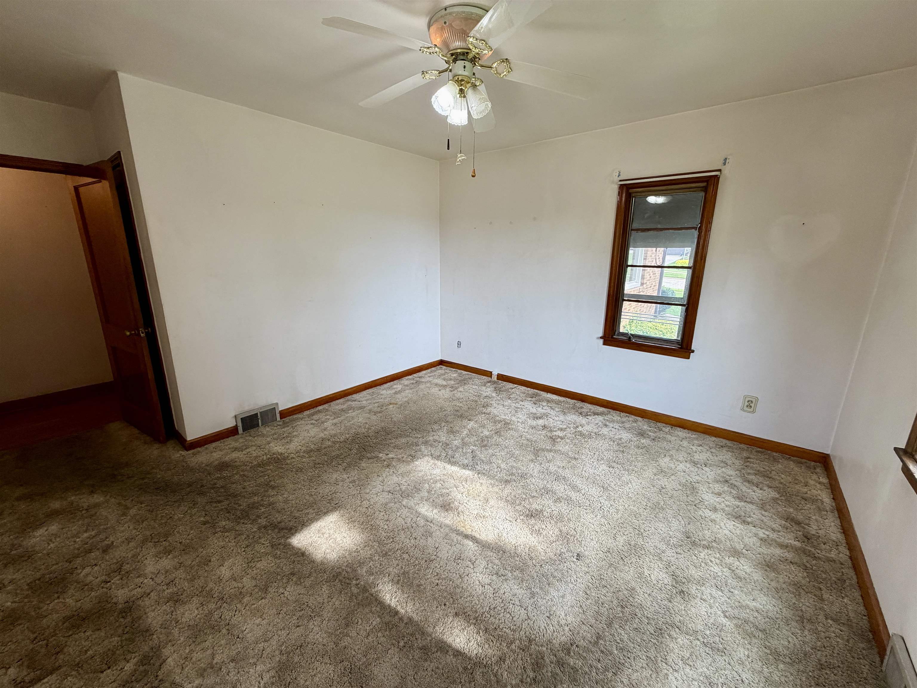 820 9th Avenue Monroe, WI 53566 - Photo 21 of 33