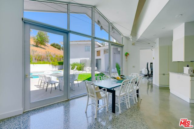 $8,888,000 | 24341 Bridle Trail Road, Hidden Hills, CA 91302