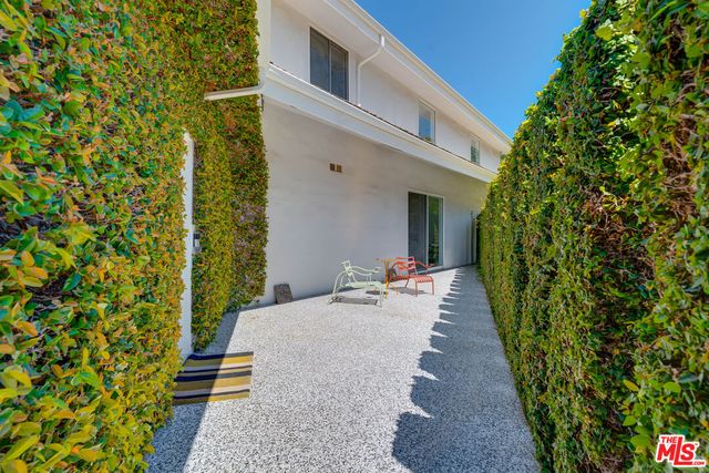 $8,888,000 | 24341 Bridle Trail Road, Hidden Hills, CA 91302