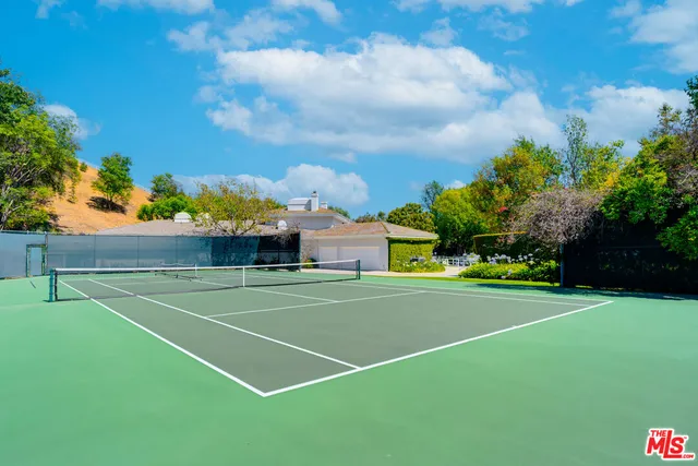 $7,900,000 | 24341 Bridle Trail Road, Hidden Hills, CA 91302