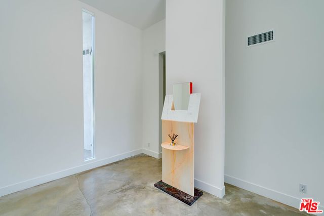 $8,888,000 | 24341 Bridle Trail Road, Hidden Hills, CA 91302