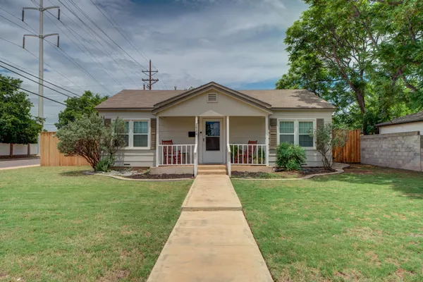 $200,000 | 2826 33rd Street, Lubbock, TX 79410