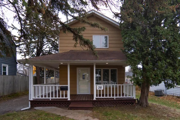 $269,900 | 38 Winona Street West, St. Paul, MN 55107