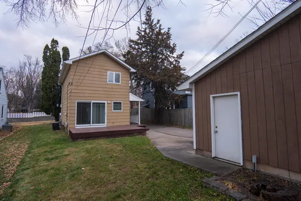 $269,900 | 38 Winona Street West, St. Paul, MN 55107