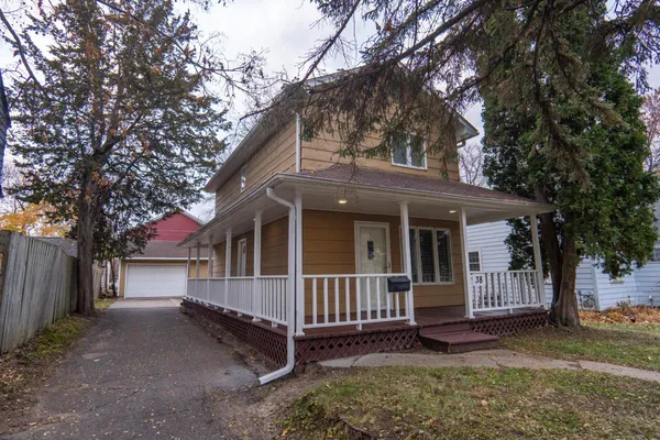 $269,900 | 38 Winona Street West, St. Paul, MN 55107