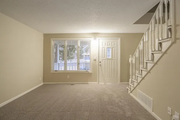$269,900 | 38 Winona Street West, St. Paul, MN 55107