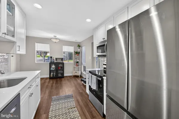$320,000 | 517 Florida Avenue, Unit T4, Herndon, VA 20170