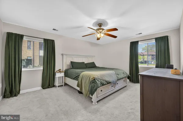 $320,000 | 517 Florida Avenue, Unit T4, Herndon, VA 20170
