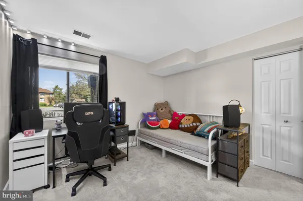 $320,000 | 517 Florida Avenue, Unit T4, Herndon, VA 20170