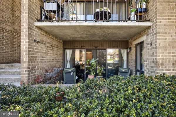 $320,000 | 517 Florida Avenue, Unit T4, Herndon, VA 20170