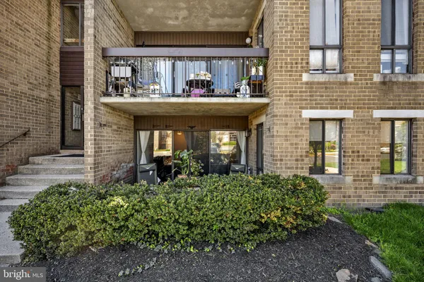 $320,000 | 517 Florida Avenue, Unit T4, Herndon, VA 20170