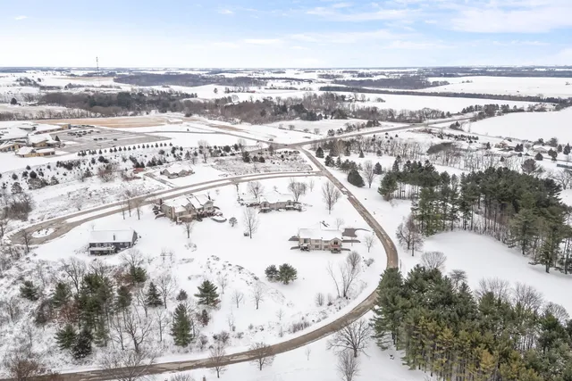 $375,000 | N8594 Old State Road 49, Berlin, WI 54923