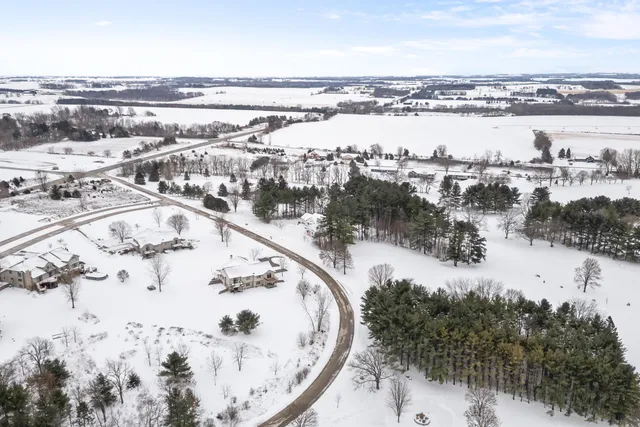 $375,000 | N8594 Old State Road 49, Berlin, WI 54923