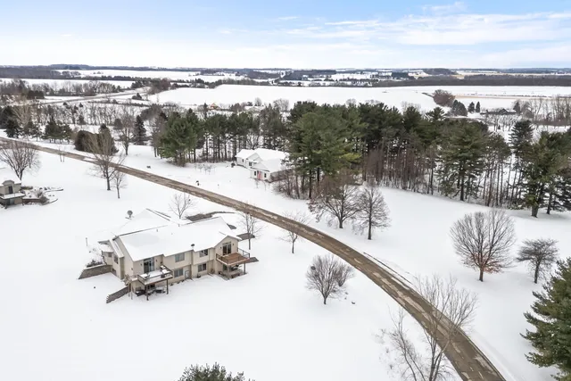 $375,000 | N8594 Old State Road 49, Berlin, WI 54923