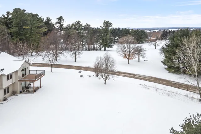 $375,000 | N8594 Old State Road 49, Berlin, WI 54923