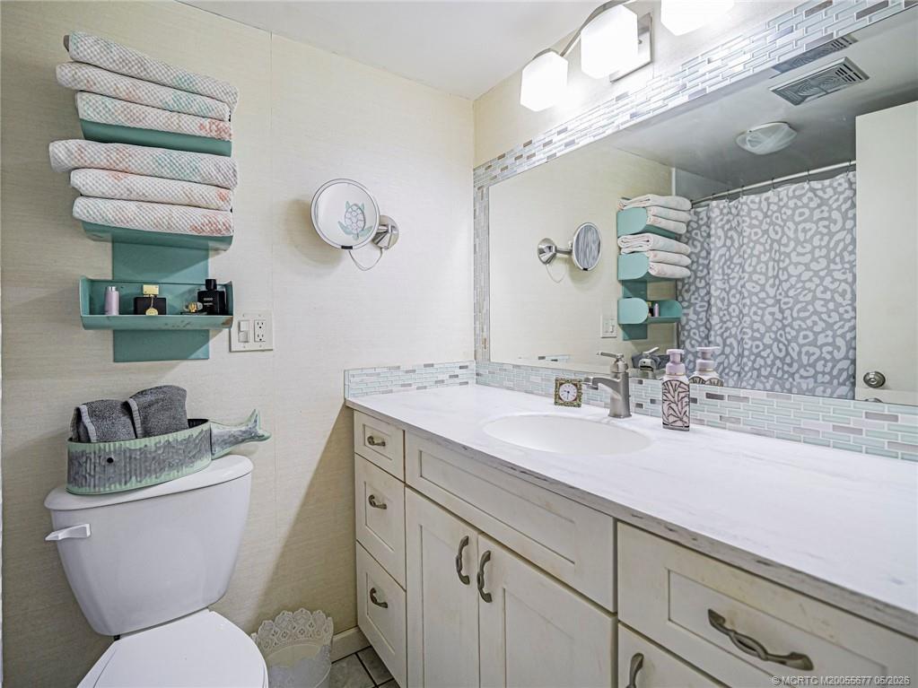 1987 Southwest Palm City Road, Unit D Stuart, FL 34994 - Photo 20 of 47