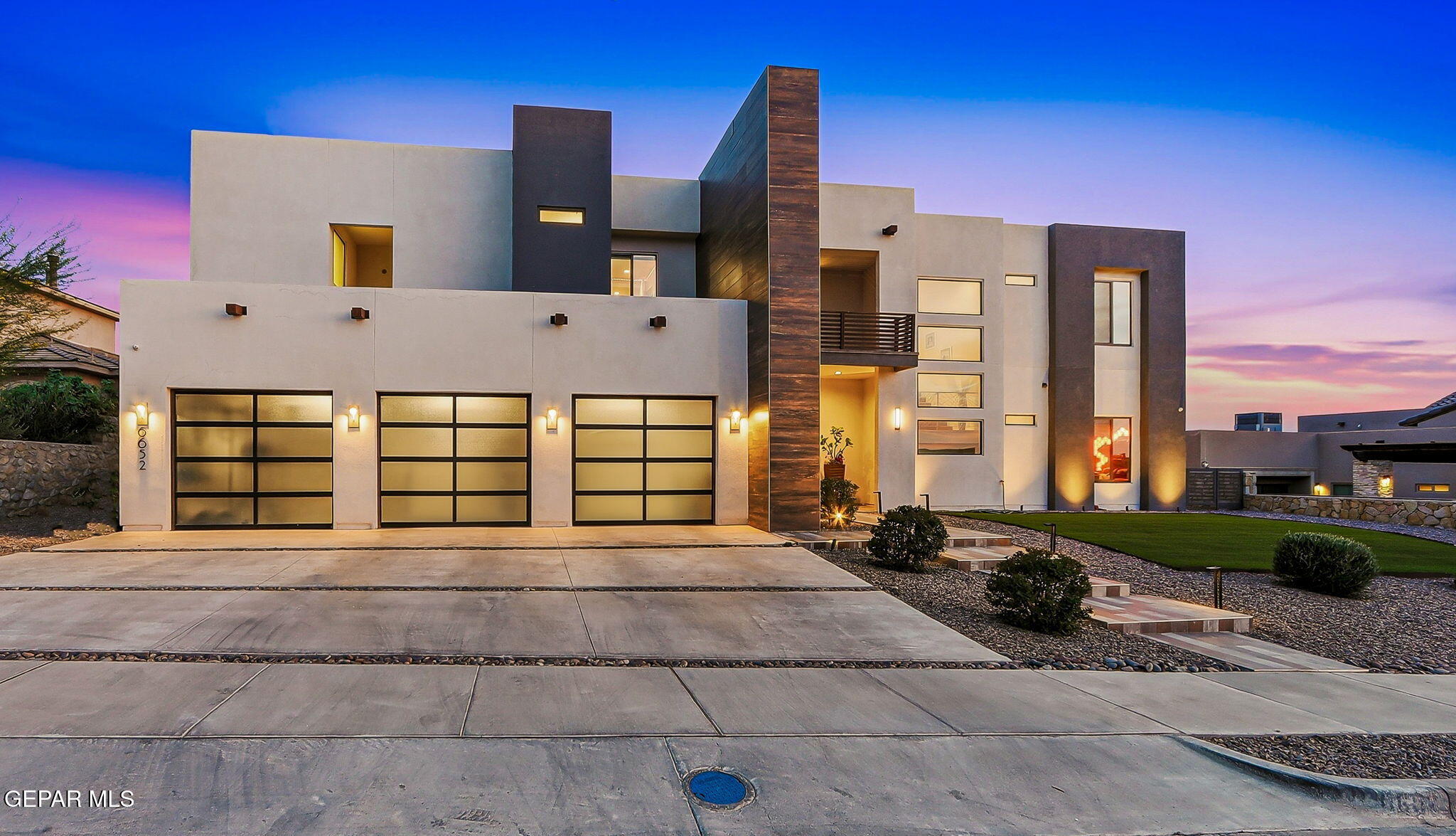6652 Tuscany Ridge Drive El Paso, TX 79912 - Photo 3 of 121 183-web-or-mls-IMG_7648 (2)