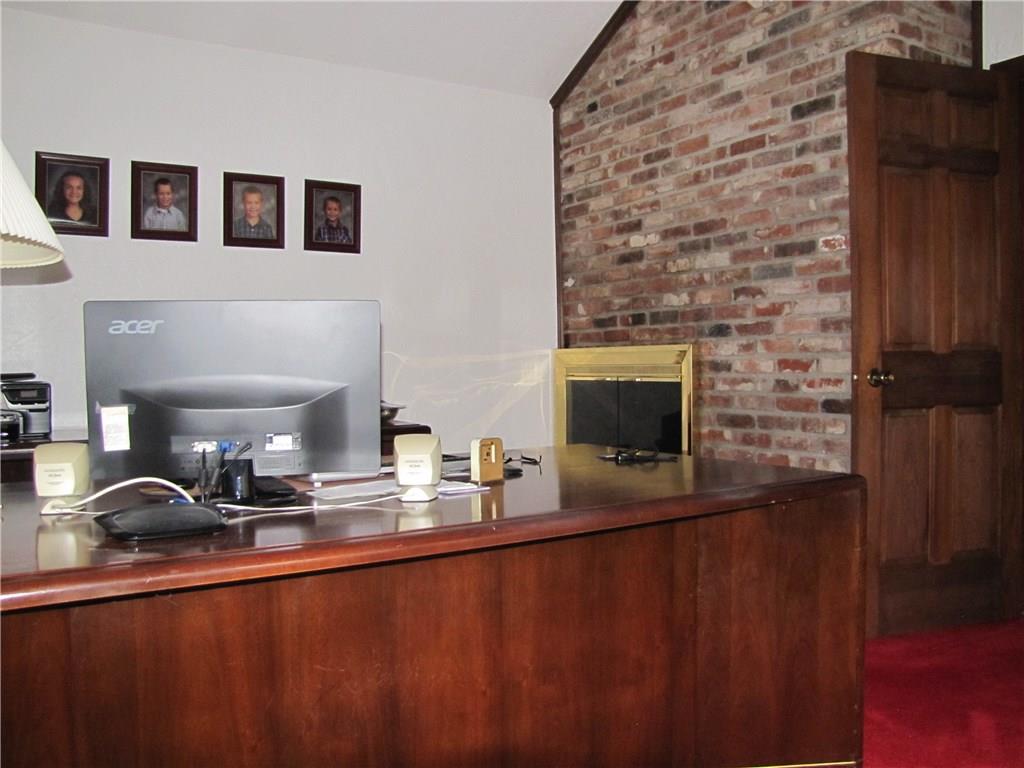 470 Tillbrook Road Irwin, PA 15642 - Photo 8 of 25