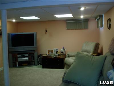 3032 Cornwall Road Bethlehem, PA 18017 - Photo 17 of 21 Gallery Image 17