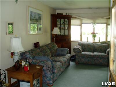 3032 Cornwall Road Bethlehem, PA 18017 - Photo 8 of 21 Gallery Image 8