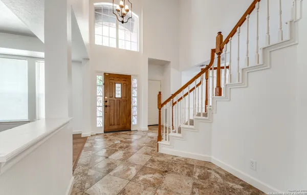 a view of entryway