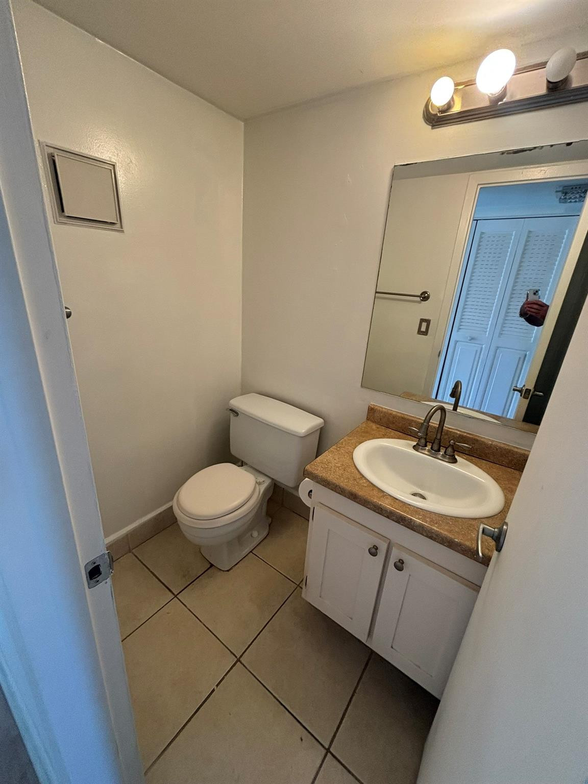 146 Preston F, Unit 146 Boca Raton, FL 33434 - Photo 5 of 11 Photo 5