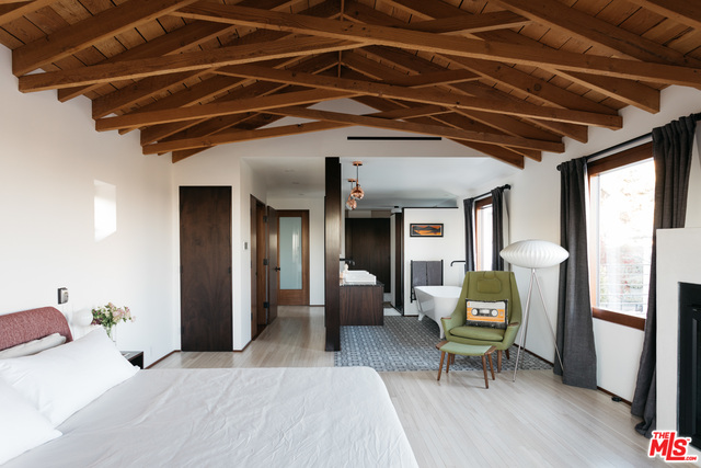 4768 Bryn Mawr Road Los Angeles, CA 90027 - Photo 18 of 32