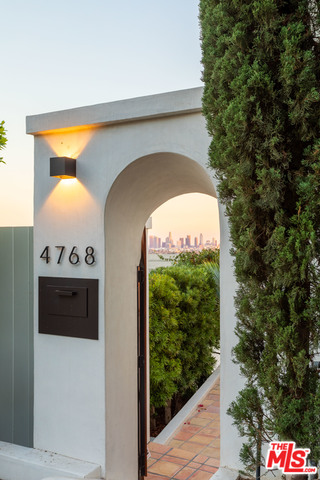 4768 Bryn Mawr Road Los Angeles, CA 90027 - Photo 3 of 32