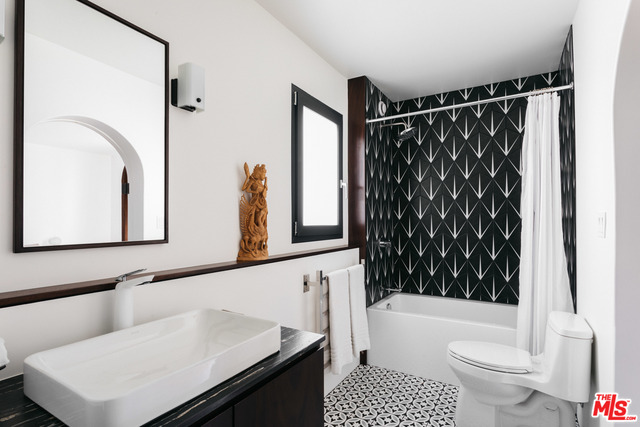 4768 Bryn Mawr Road Los Angeles, CA 90027 - Photo 29 of 32