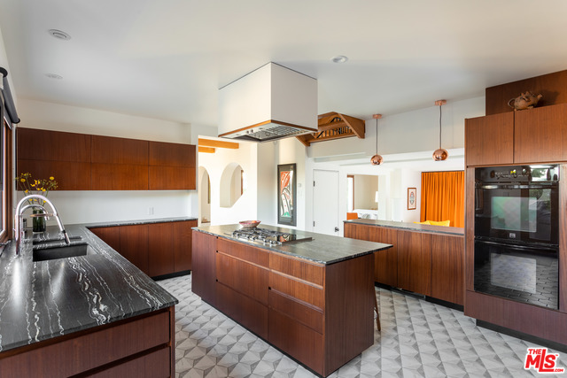 4768 Bryn Mawr Road Los Angeles, CA 90027 - Photo 4 of 32