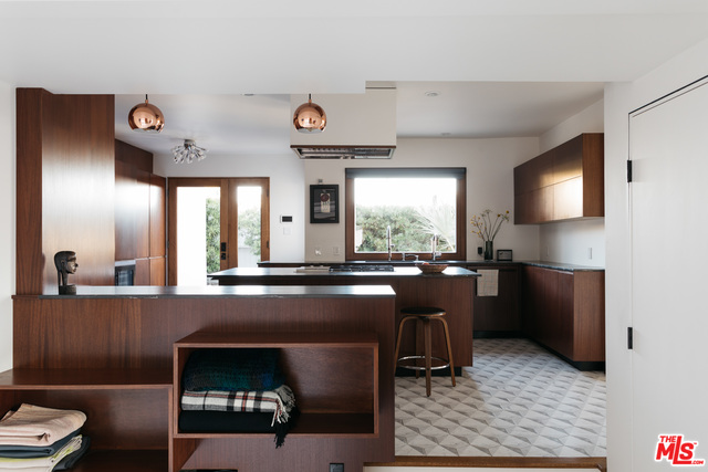 4768 Bryn Mawr Road Los Angeles, CA 90027 - Photo 5 of 32