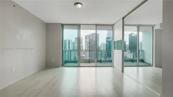 $438,000 | 90 Southwest 3rd Street, Unit 3003, Miami, FL 33130
