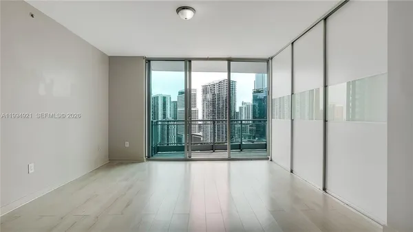 $438,000 | 90 Southwest 3rd Street, Unit 3003, Miami, FL 33130