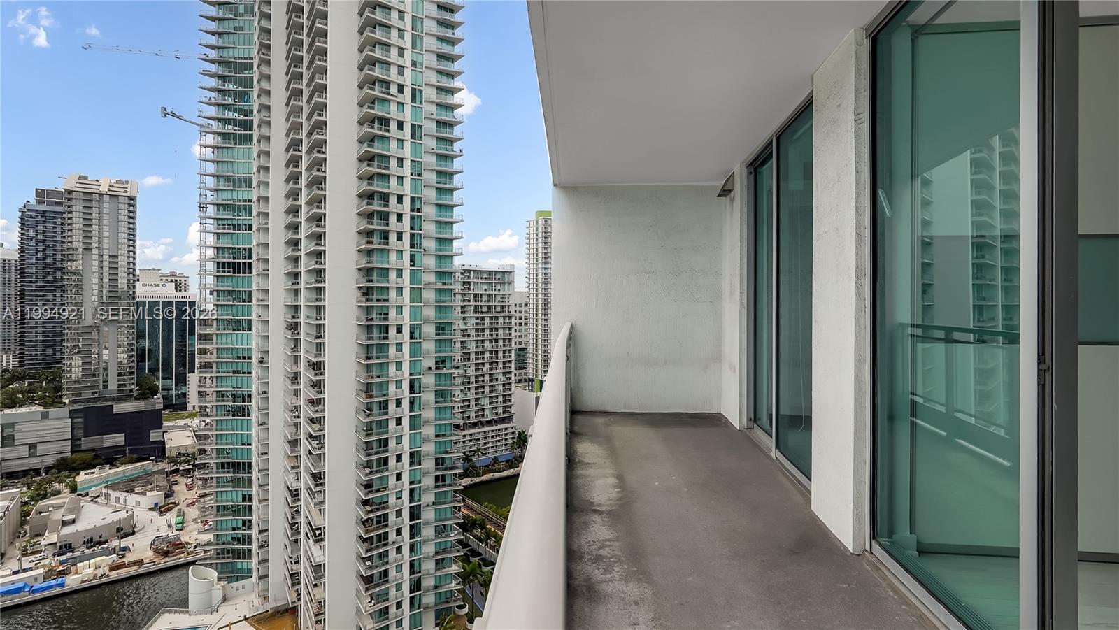 90 Southwest 3rd Street, Unit 3003 Miami, FL 33130 - Photo 23 of 47 a view of balcony with window