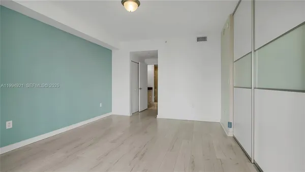 $438,000 | 90 Southwest 3rd Street, Unit 3003, Miami, FL 33130
