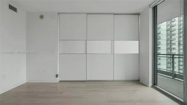 $438,000 | 90 Southwest 3rd Street, Unit 3003, Miami, FL 33130
